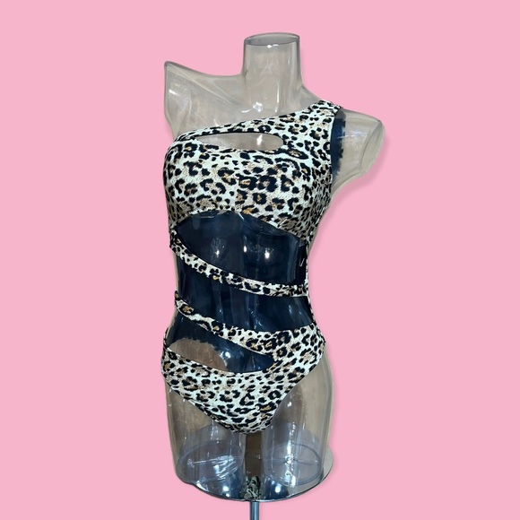 ONE PIECE SWIMSUIT - Picture 1 of 3